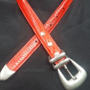 CIA ACCESSORIES WOMEN'S VINTAGE (M) LEATHER BELT